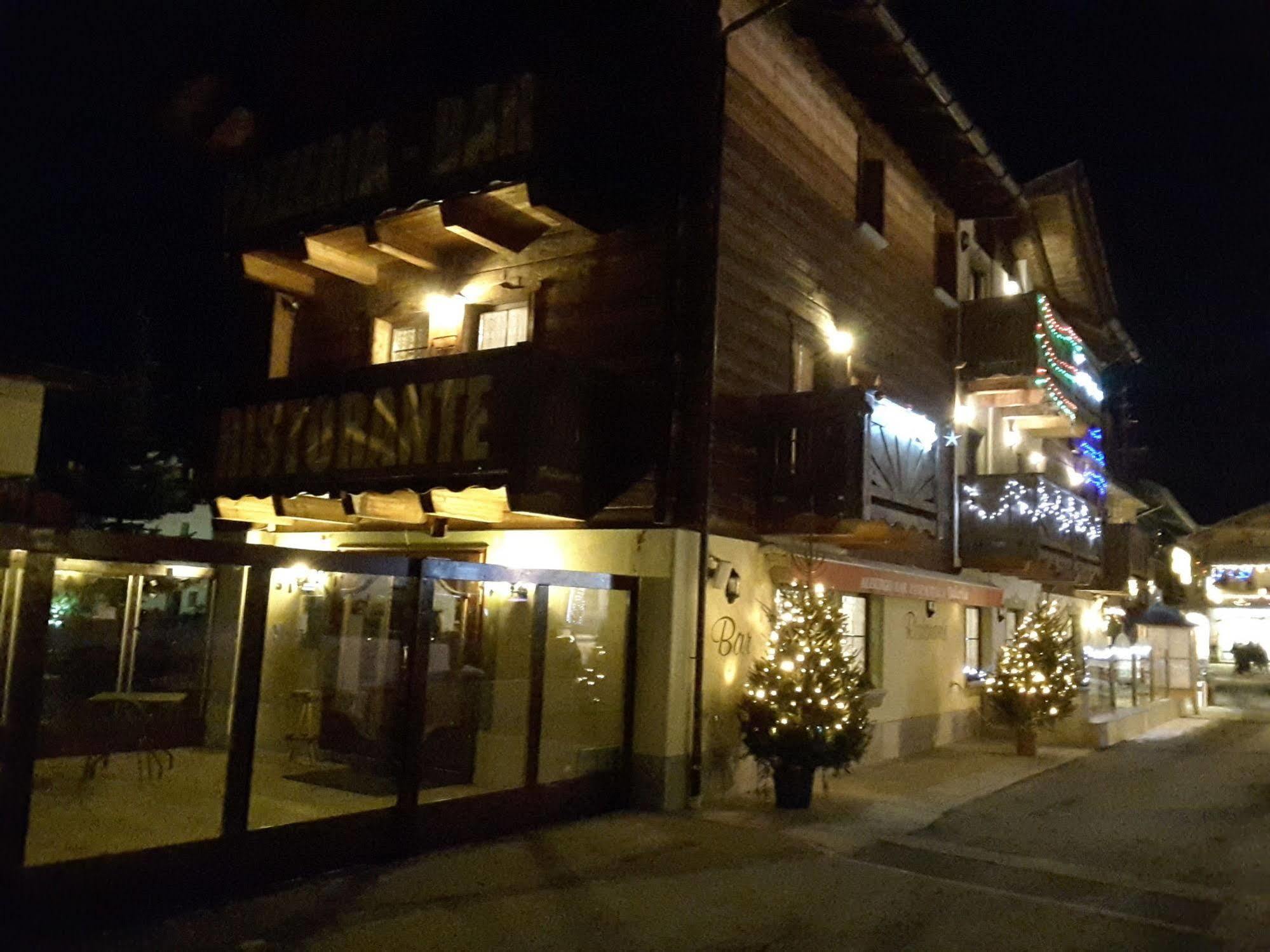 Hotel Valeria Лівіньо Екстер'єр фото